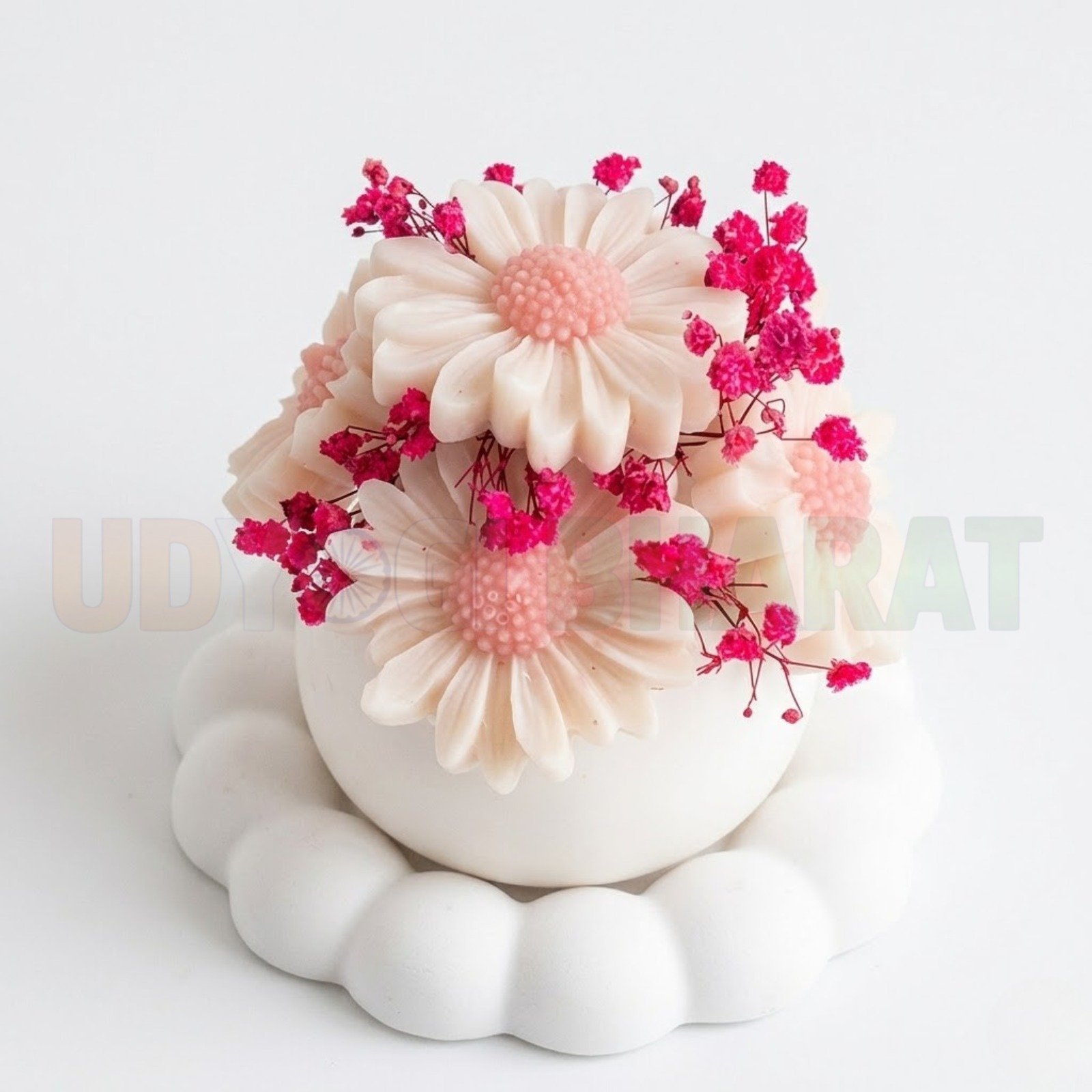 Blush Daisy Floral Candle Arrangement